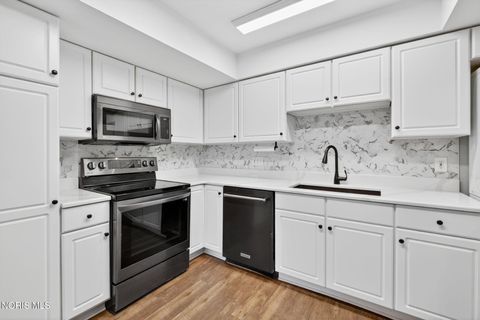 Tiny photo for 5679 Monroe Street #Unit 212, Sylvania, OH 43560 (MLS # 10006695)