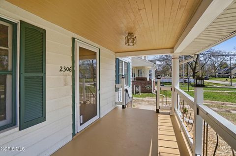 Tiny photo for 2306 Eastbrook Drive, Toledo, OH 43613 (MLS # 10006173)