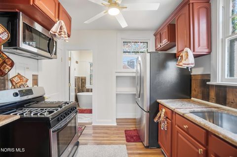 Tiny photo for 2306 Eastbrook Drive, Toledo, OH 43613 (MLS # 10006173)