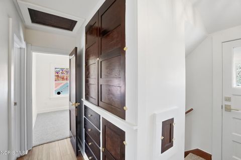 Tiny photo for 2306 Eastbrook Drive, Toledo, OH 43613 (MLS # 10006173)