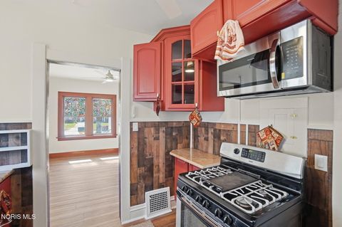 Tiny photo for 2306 Eastbrook Drive, Toledo, OH 43613 (MLS # 10006173)