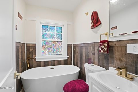 Tiny photo for 2306 Eastbrook Drive, Toledo, OH 43613 (MLS # 10006173)