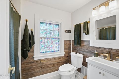 Tiny photo for 2306 Eastbrook Drive, Toledo, OH 43613 (MLS # 10006173)