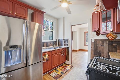 Tiny photo for 2306 Eastbrook Drive, Toledo, OH 43613 (MLS # 10006173)