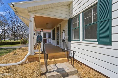 Tiny photo for 2306 Eastbrook Drive, Toledo, OH 43613 (MLS # 10006173)