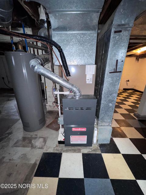 Tiny photo for 3737 Lockwood Avenue, Toledo, OH 43612 (MLS # 10004485)