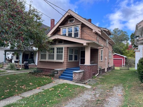 Photo of 3737 Lockwood Avenue, Toledo, OH 43612 (MLS # 10004485)