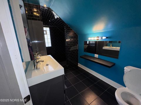 Tiny photo for 3737 Lockwood Avenue, Toledo, OH 43612 (MLS # 10004485)