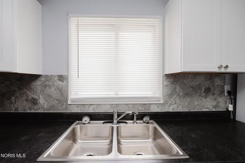 Tiny photo for 1730 Park Street, Findlay, OH 45840 (MLS # 10006649)