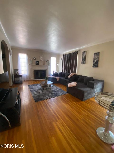Tiny photo for 2129 Wyndhurst Road, Toledo, OH 43607 (MLS # 10005881)