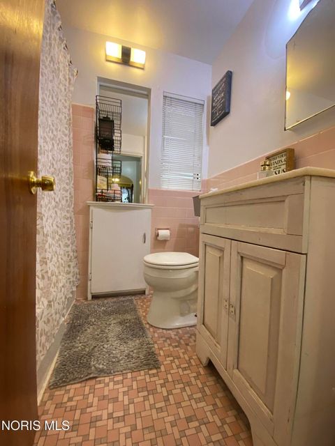 Tiny photo for 2129 Wyndhurst Road, Toledo, OH 43607 (MLS # 10005881)