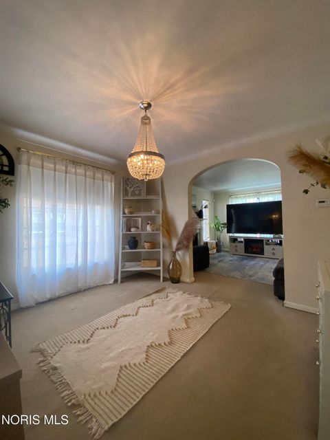 Tiny photo for 2129 Wyndhurst Road, Toledo, OH 43607 (MLS # 10005881)