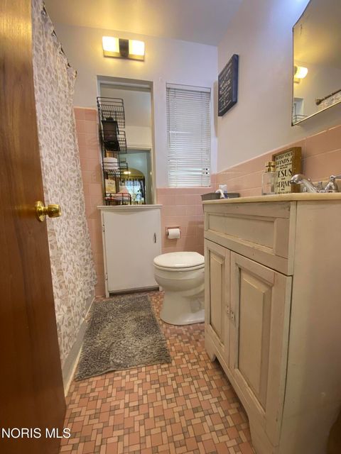 Tiny photo for 2129 Wyndhurst Road, Toledo, OH 43607 (MLS # 10005881)