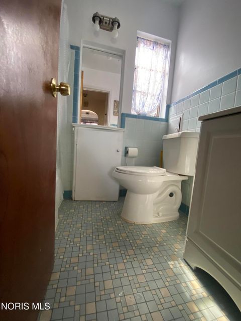 Tiny photo for 2129 Wyndhurst Road, Toledo, OH 43607 (MLS # 10005881)