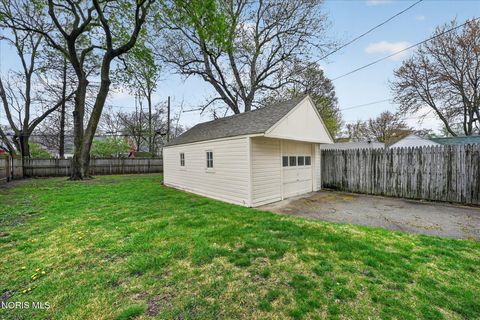 Tiny photo for 3725 Kershaw Avenue, Toledo, OH 43613 (MLS # 10006491)