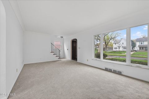 Tiny photo for 3725 Kershaw Avenue, Toledo, OH 43613 (MLS # 10006491)