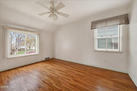 Tiny photo for 3725 Kershaw Avenue, Toledo, OH 43613 (MLS # 10006491)