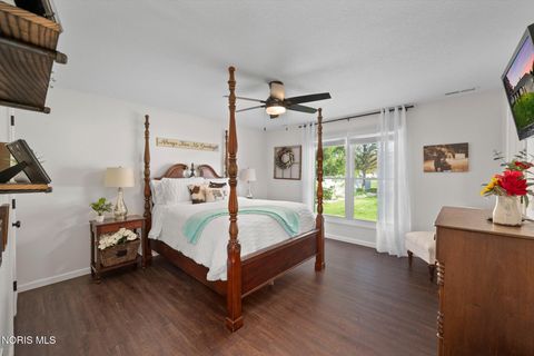 Tiny photo for 23542 E 4th Street, Grand Rapids, OH 43522 (MLS # 10006737)