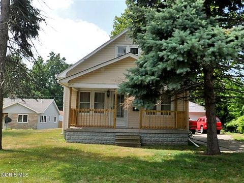 Photo of 2657 W Alexis Road, Toledo, OH 43613 (MLS # 10006033)
