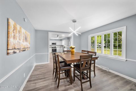 Tiny photo for 4906 Pine Ridge Road, Toledo, OH 43615 (MLS # 10001829)