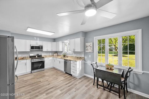 Tiny photo for 4906 Pine Ridge Road, Toledo, OH 43615 (MLS # 10001829)