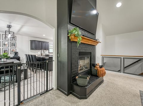 Tiny photo for 626 Whisperwood Parkway, Holland, OH 43528 (MLS # 10008157)