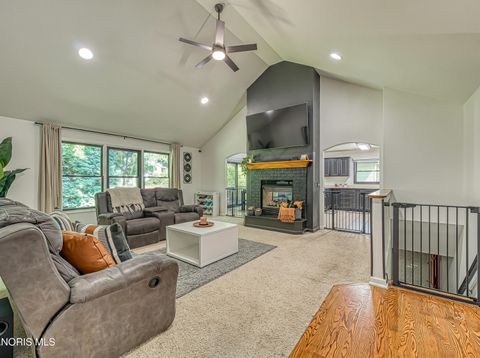 Tiny photo for 626 Whisperwood Parkway, Holland, OH 43528 (MLS # 10008157)
