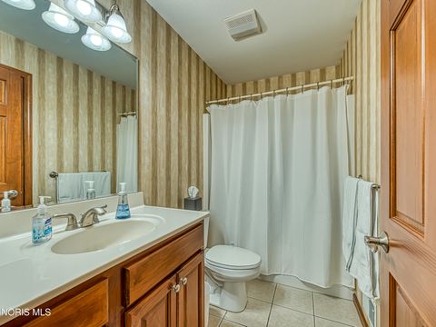 Tiny photo for 626 Whisperwood Parkway, Holland, OH 43528 (MLS # 10008157)