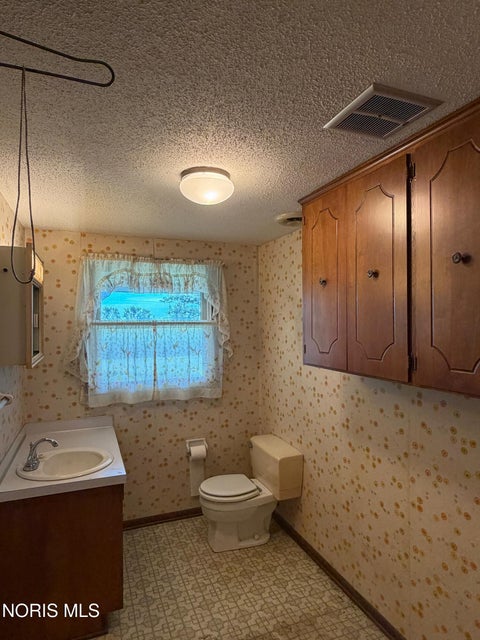 Tiny photo for 3135 Rosedale Road, Edgerton, OH 43517 (MLS # 10013415)