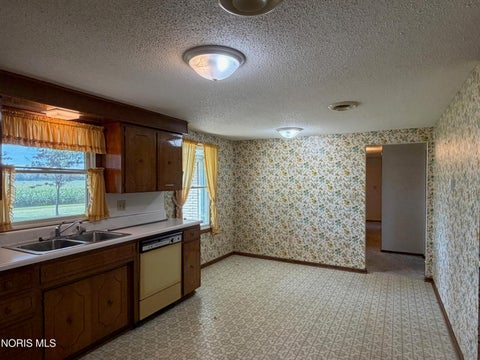 Tiny photo for 3135 Rosedale Road, Edgerton, OH 43517 (MLS # 10013415)