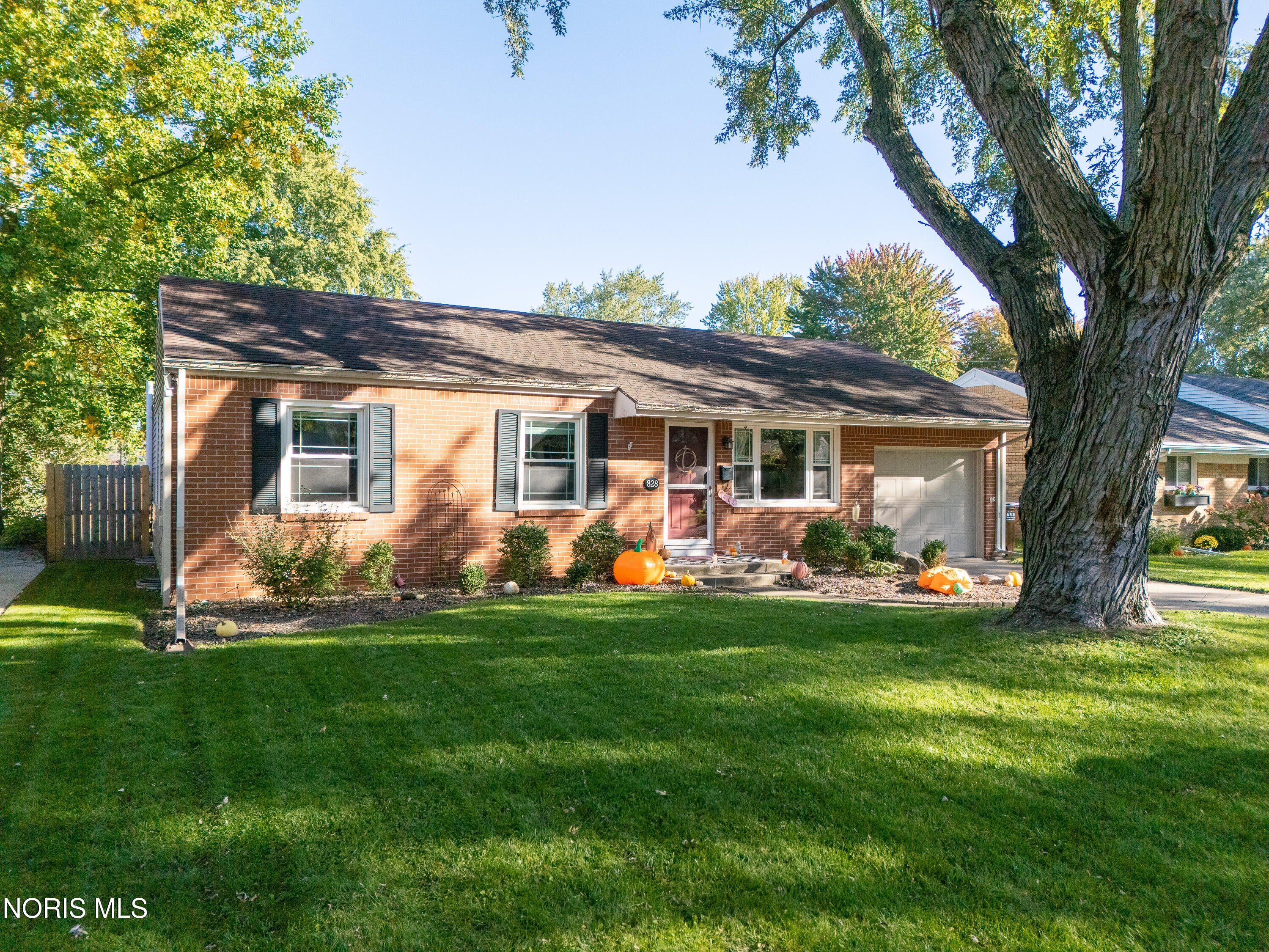 828 Cherry Lane