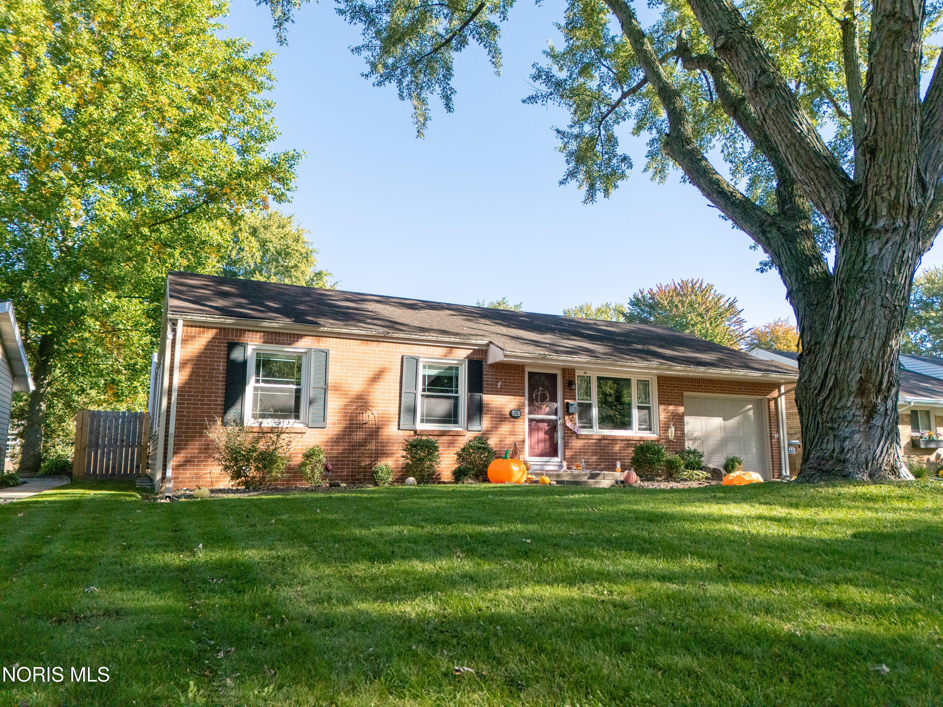 828 Cherry Lane