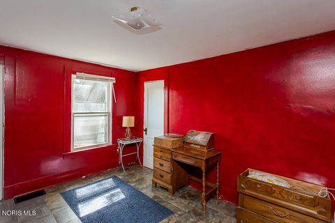 Tiny photo for 119 Gradolph Street, Toledo, OH 43612 (MLS # 10008175)