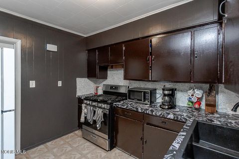 Tiny photo for 119 Gradolph Street, Toledo, OH 43612 (MLS # 10008175)