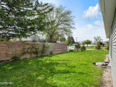Tiny photo for 202 Fenway Drive, Lima, OH 45804 (MLS # 10007002)