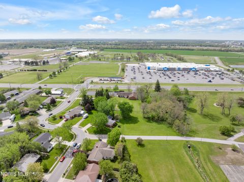 Tiny photo for 202 Fenway Drive, Lima, OH 45804 (MLS # 10007002)