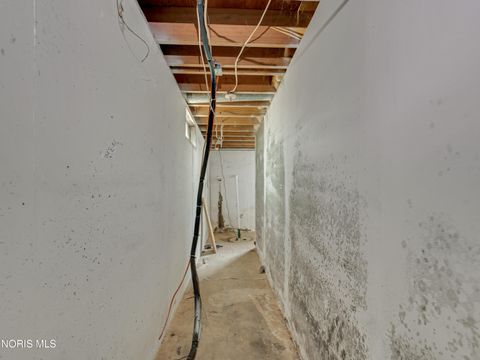 Tiny photo for 202 Fenway Drive, Lima, OH 45804 (MLS # 10007002)