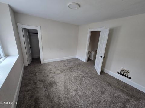 Tiny photo for 1318 N Superior Street, Toledo, OH 43604 (MLS # 10006600)