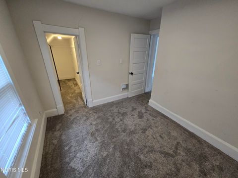 Tiny photo for 1318 N Superior Street, Toledo, OH 43604 (MLS # 10006600)