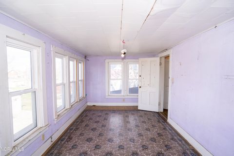 Tiny photo for 406 N Cherry Street, Paulding, OH 45879 (MLS # 10005229)