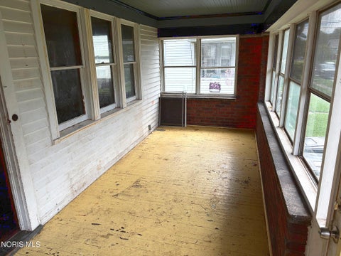 Tiny photo for 4112 Commonwealth Avenue, Toledo, OH 43612 (MLS # 10013172)