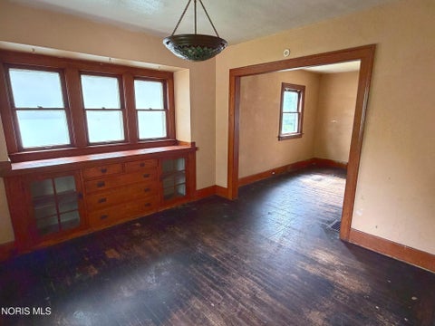 Tiny photo for 4112 Commonwealth Avenue, Toledo, OH 43612 (MLS # 10013172)