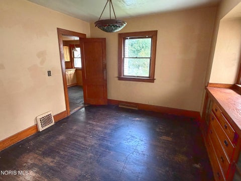 Tiny photo for 4112 Commonwealth Avenue, Toledo, OH 43612 (MLS # 10013172)