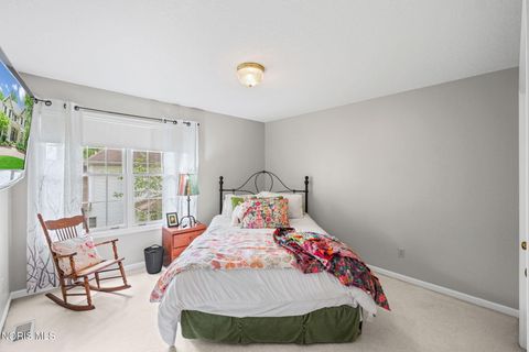 Tiny photo for 29036 E River Road, Perrysburg, OH 43551 (MLS # 10008400)