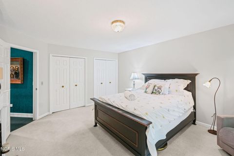Tiny photo for 29036 E River Road, Perrysburg, OH 43551 (MLS # 10008400)