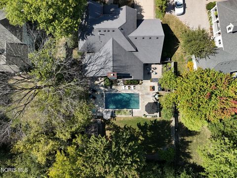Tiny photo for 29036 E River Road, Perrysburg, OH 43551 (MLS # 10008400)