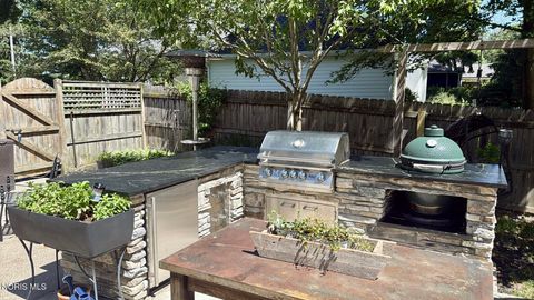 Tiny photo for 29036 E River Road, Perrysburg, OH 43551 (MLS # 10008400)