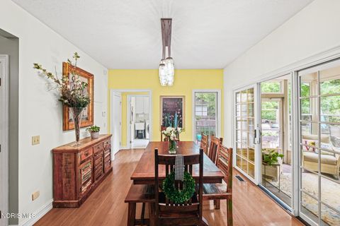 Tiny photo for 29036 E River Road, Perrysburg, OH 43551 (MLS # 10008400)