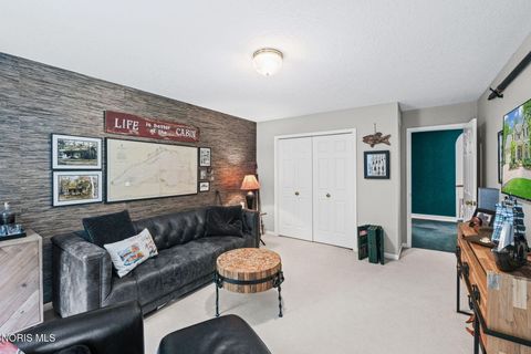 Tiny photo for 29036 E River Road, Perrysburg, OH 43551 (MLS # 10008400)