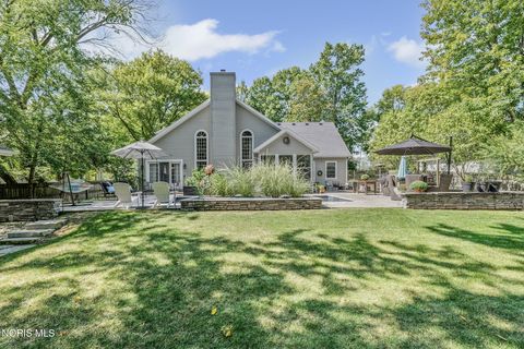 Tiny photo for 29036 E River Road, Perrysburg, OH 43551 (MLS # 10008400)
